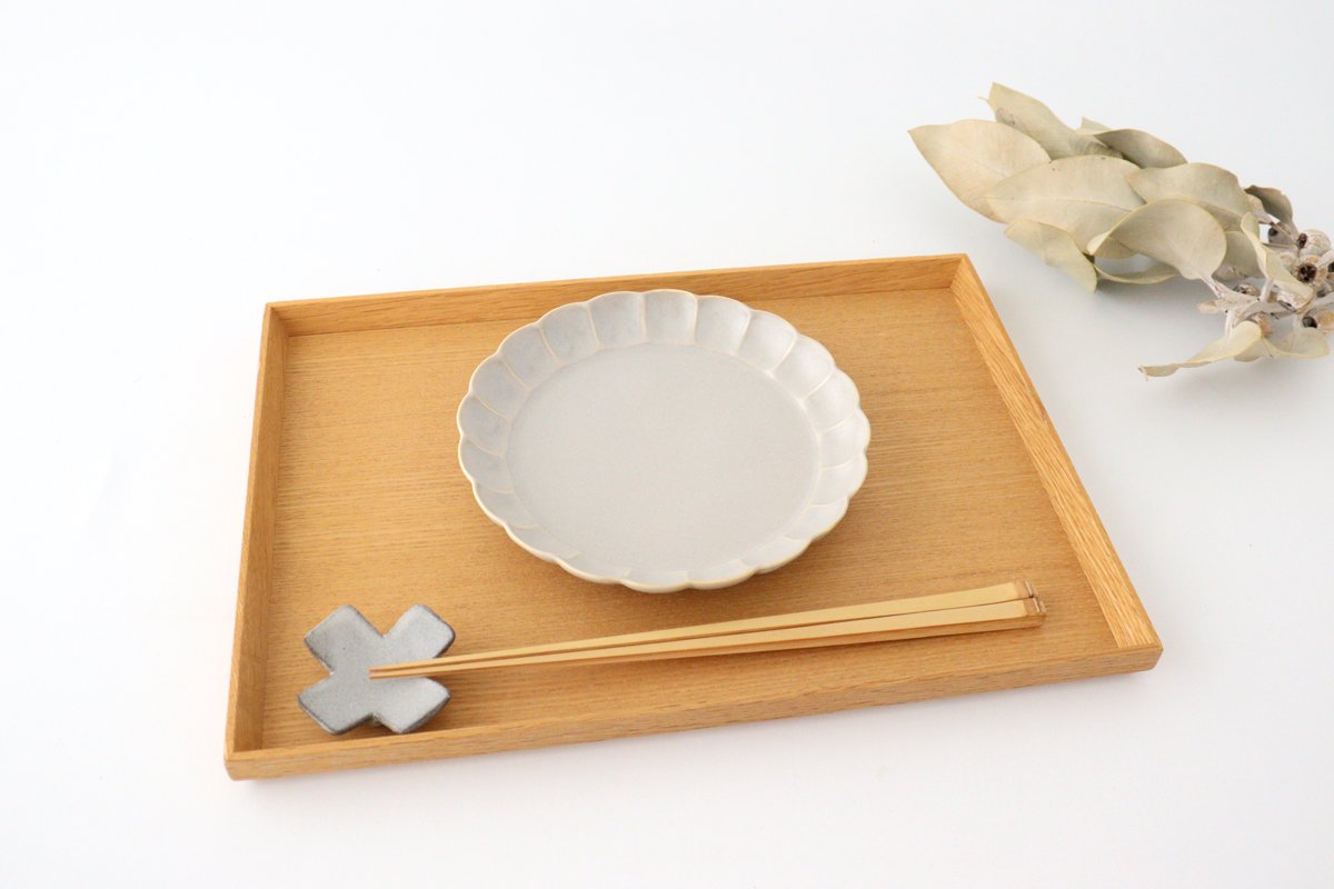 Koyo Kiln Chrysanthemum-shaped Plate Sherbet Gray 15cm/5.9in | Arita Ware