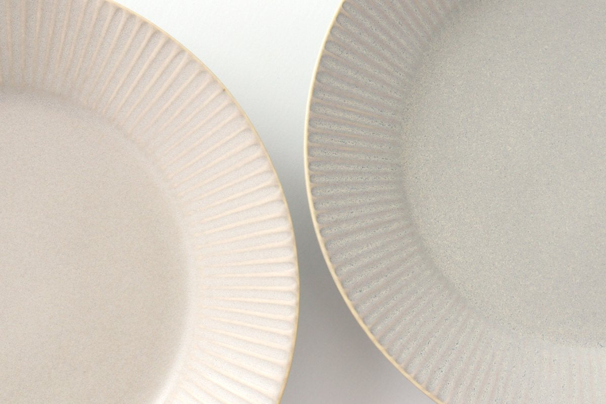 Koyo Kiln Round Plate Shinogi Sherbet Gray | Arita Ware