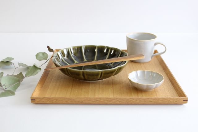 Koyo Kiln Chrysanthemum-shaped Flat Bowl Olive 15cm/5.9in | Serving Bowl Arita Ware