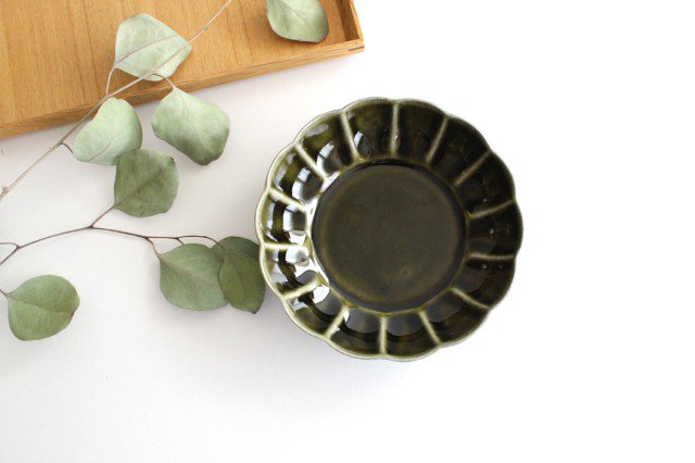 Koyo Kiln Chrysanthemum-shaped Small Bowl Olive | Kobachi Arita Ware