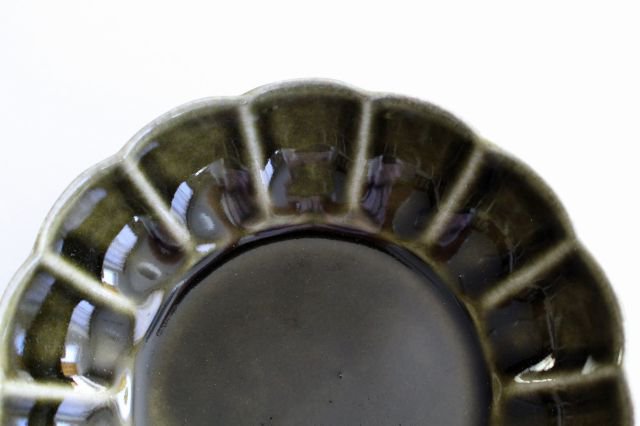 Koyo Kiln Chrysanthemum-shaped Small Bowl Olive | Kobachi Arita Ware