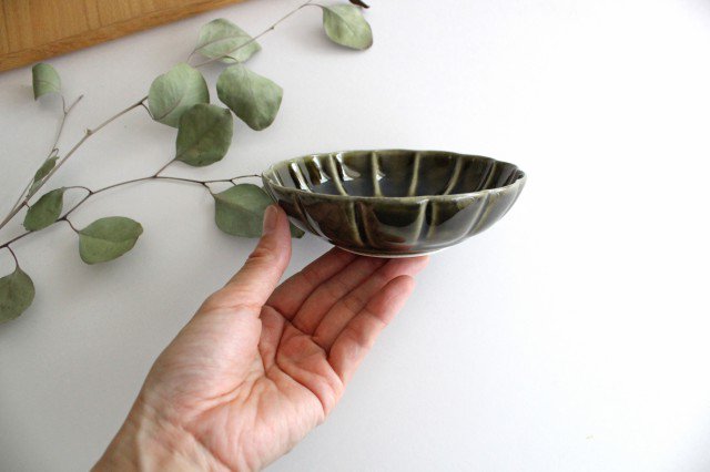 Koyo Kiln Chrysanthemum-shaped Small Bowl Olive | Kobachi Arita Ware