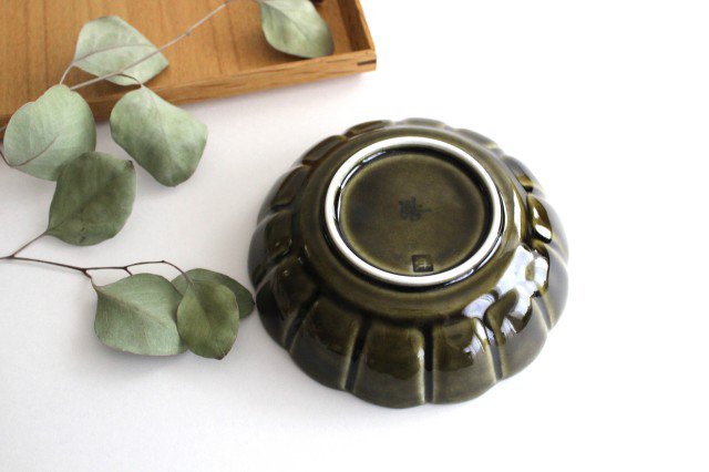 Koyo Kiln Chrysanthemum-shaped Small Bowl Olive | Kobachi Arita Ware