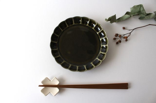 Koyo Kiln Chrysanthemum-shaped Plate Olive 15cm/5.9in | Arita Ware