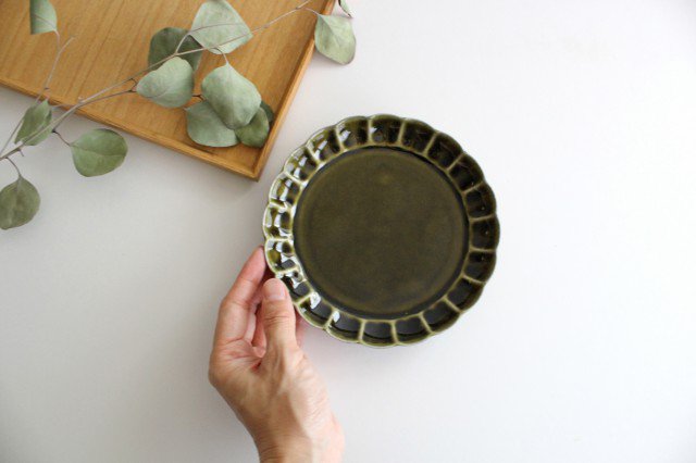 Koyo Kiln Chrysanthemum-shaped Plate Olive 15cm/5.9in | Arita Ware