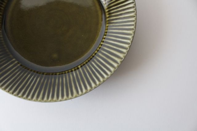 Koyo Kiln Round Deep Plate Shinogi Olive 16.5cm/6.5in | Arita Ware-Detail3