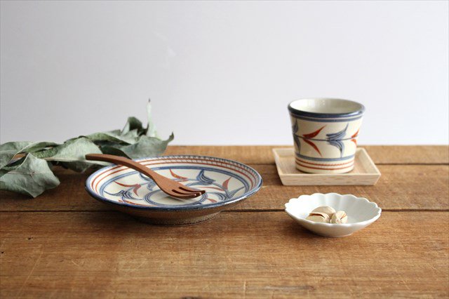 Toshin Kiln Round Plate Red Bougainvillea 15cm/5.9in | Tsuboya Ware Yachimun-Detail10