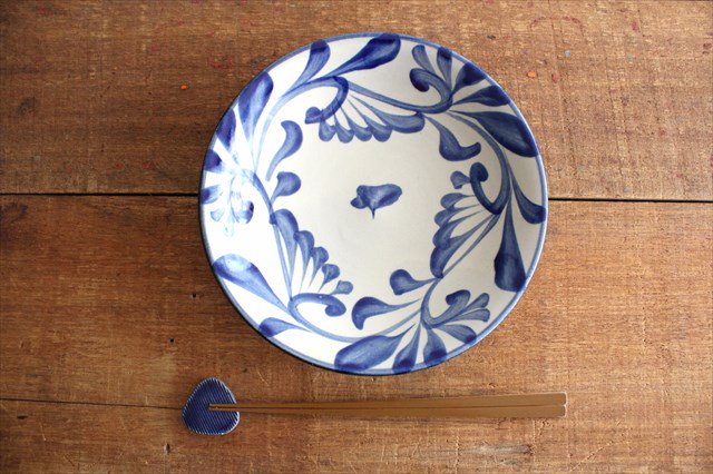 Toshin Kiln Round Plate Blue Arabesque 21cm/8.3in | Tsuboya Ware  Yachimun-Detail5