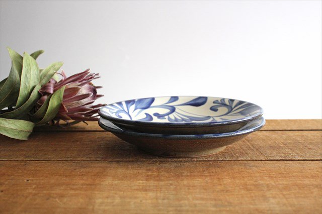 Toshin Kiln Round Plate Blue Arabesque 21cm/8.3in | Tsuboya Ware  Yachimun-Detail6