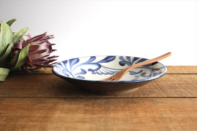 Toshin Kiln Round Plate Blue Arabesque 21cm/8.3in | Tsuboya Ware  Yachimun-Detail9