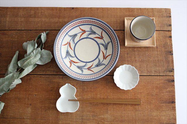 Toshin Kiln Round Plate Red Bougainvillea 21cm/8.3in | Tsuboya Ware  Yachimun-Detail12