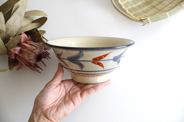 Toshin Kiln Ramen Bowl Bougainvillea  | Tsuboya Ware Yachimun-Detail5