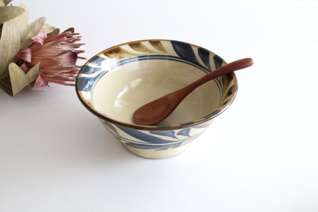 Toshin Kiln Ramen Bowl Deigo Arabesque  | Tsuboya Ware Yachimun-Detail7