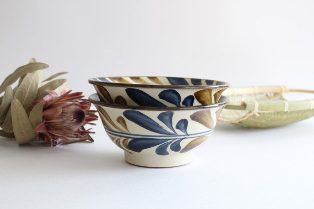 Toshin Kiln Ramen Bowl Deigo Arabesque  | Tsuboya Ware Yachimun-Detail10