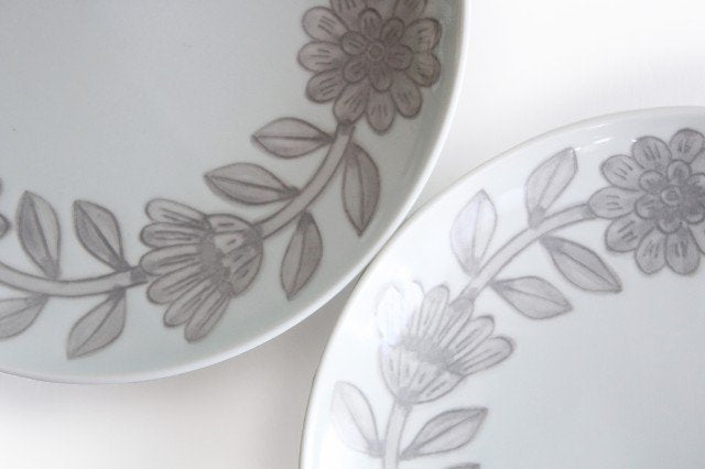 Round Plate Gray Daisy 18cm/7.1in | Hasami Ware