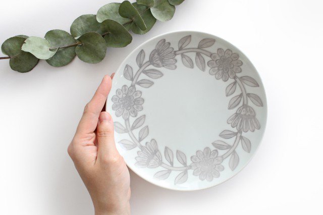 Round Plate Gray Daisy 18cm/7.1in | Hasami Ware