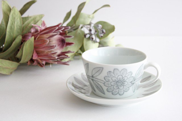 Round Plate Gray Leaves 15cm/5.9in | Hasami Ware