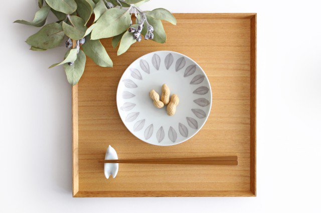 Round Plate Gray Leaves 15cm/5.9in | Hasami Ware
