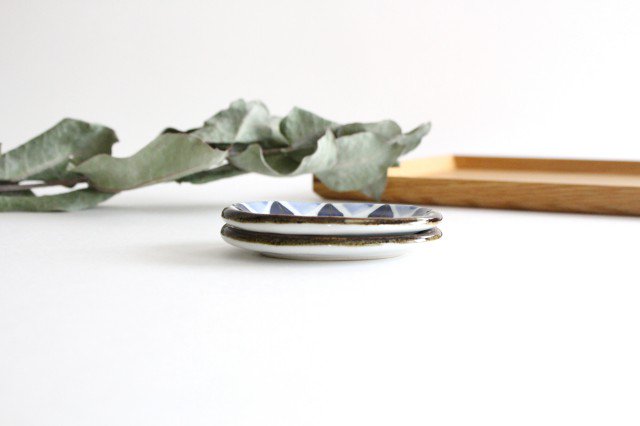 Sauce Plate Blue Petal | Hasami Ware