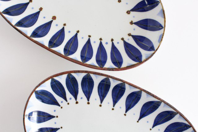 Oval Plate Petal | Hasami Ware