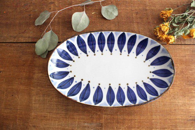 Oval Plate Petal | Hasami Ware