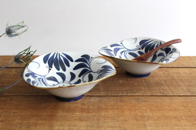 Deformed Bowl Blue Arabesque M | Serving Bowl Hasami Ware