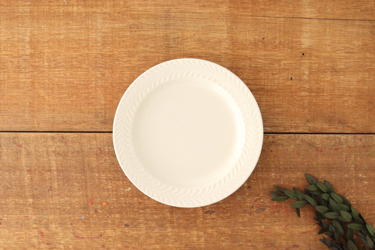 Round Plate Rosemary Ivory 17.5㎝/6.9in | Hasami Ware