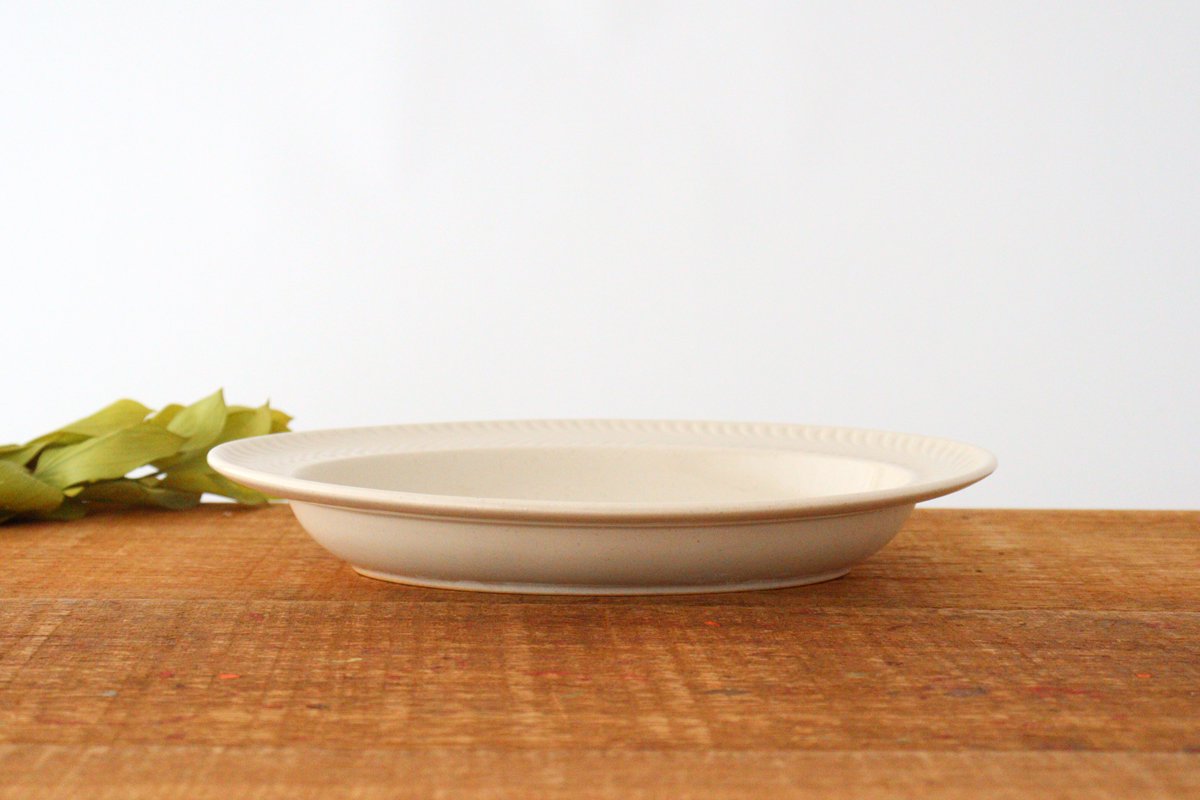 Oval Plate Rosemary Ivory | Hasami Ware