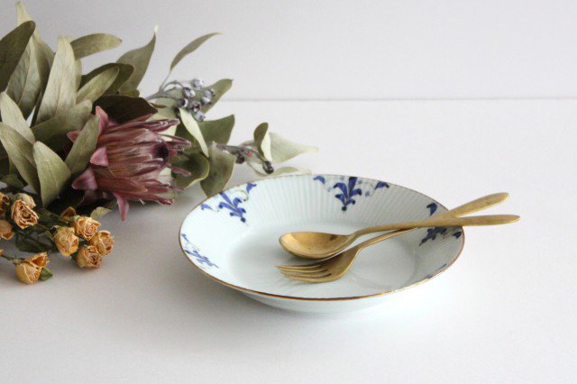 Koyo Kiln LEAVES Round Plate Shinogi 21cm/8.3in | Arita Ware