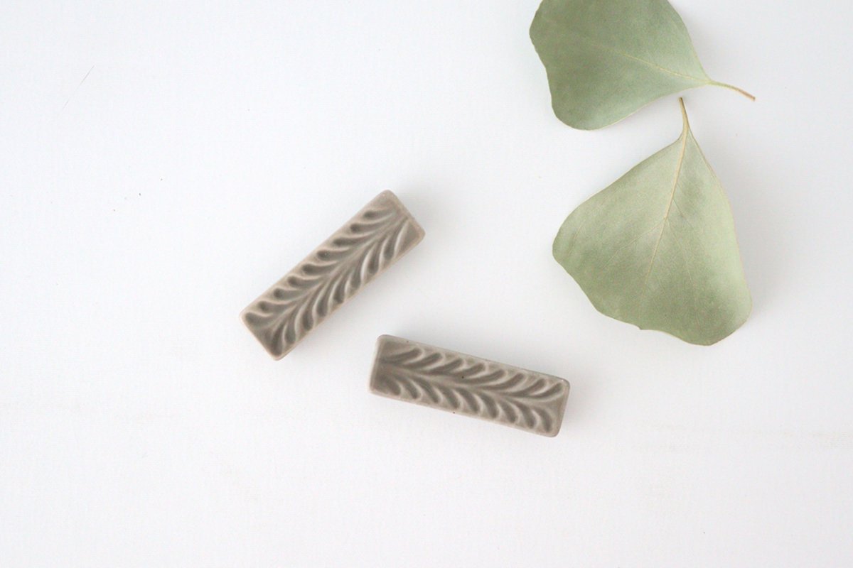 Chopstick Rest Rosemary Gray | Hashioki Hasami Ware