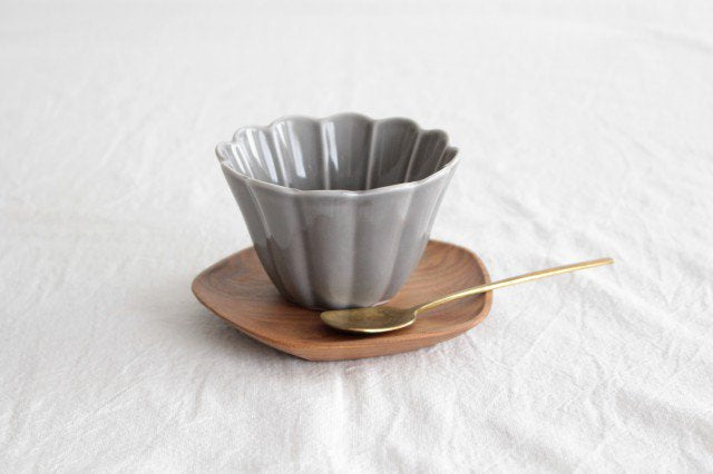 10cm bowl gray porcelain Kikuwari Hasami ware