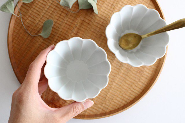 10cm bowl white porcelain Kikuwari Hasami ware