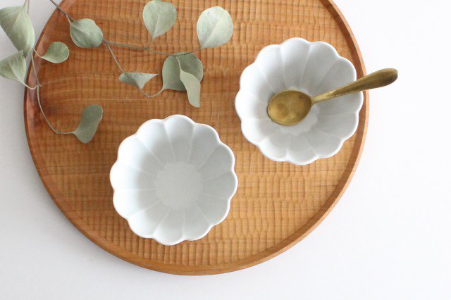 10cm bowl white porcelain Kikuwari Hasami ware