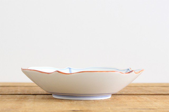 Flower-shaped Bowl Brown-Rimmed | Hasami Ware