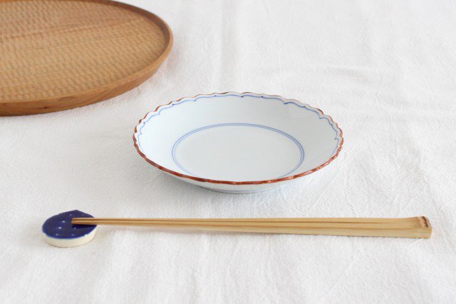 Flower-shaped Plate Brown-Rimmed | Hasami Ware