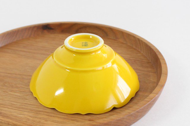 Bellflower-shaped Small Bowl Yellow | Kobachi Hasami Ware