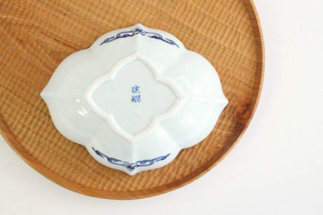 Flower-shaped Deep Bowl Blue Rim | Serving Bowl Hasami Ware