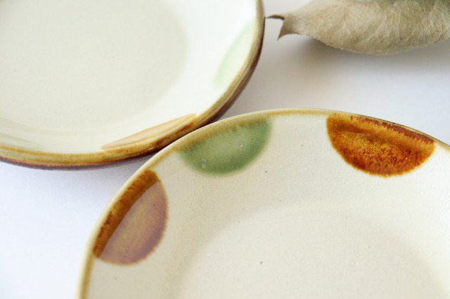 Toshin Kiln Round Plate Brown and Green Dots 15cm/5.9in | Tsuboya Ware Yachimun-Detail4