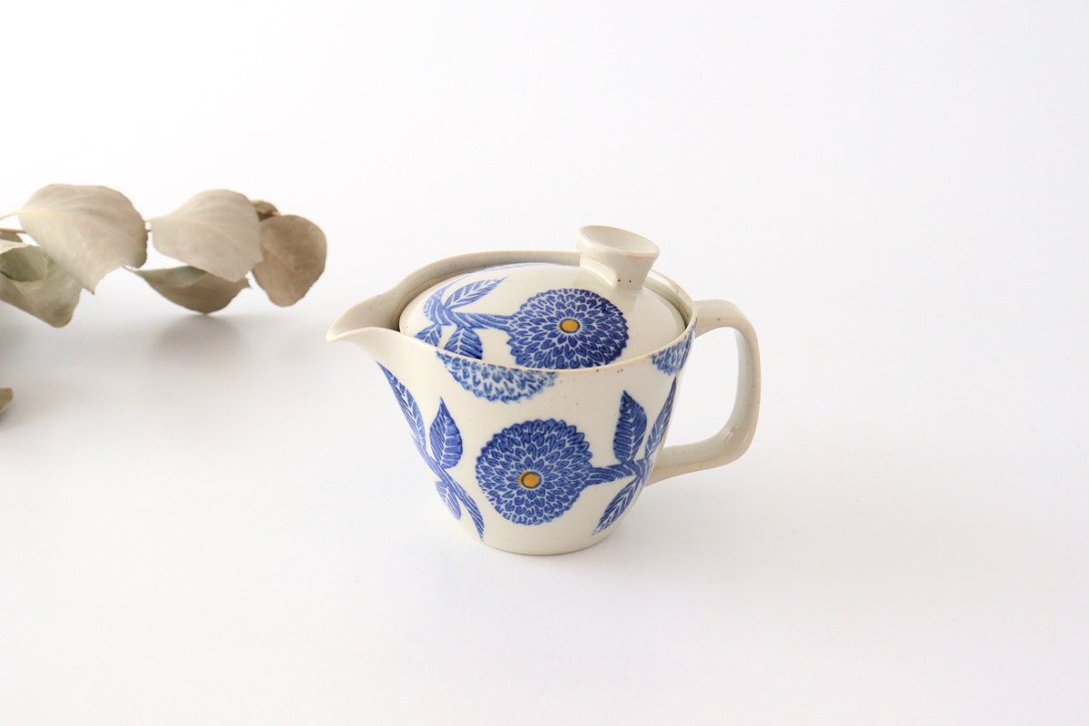 Japanese Teapot with Blue Dahlia | Kyusu Hasami Ware