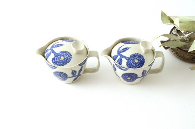 Japanese Teapot with Blue Dahlia | Kyusu Hasami Ware
