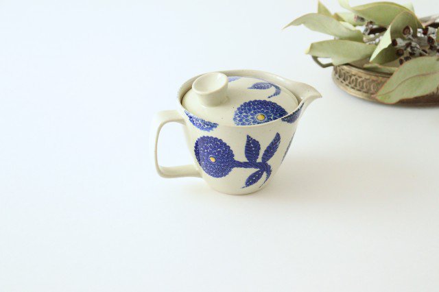 Japanese Teapot with Blue Dahlia | Kyusu Hasami Ware