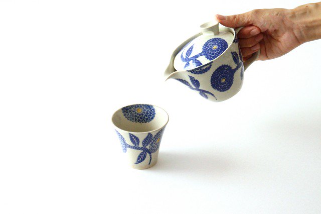 Japanese Cup Blue Dahlia | Yunomi Hasami Ware-Detail9