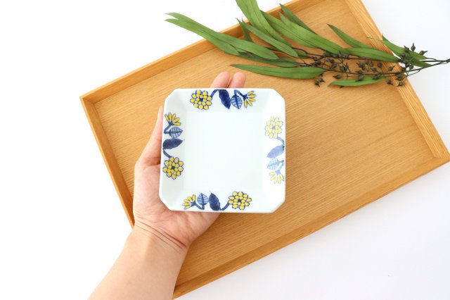Square Plate Yellow Flower | Hasami Ware