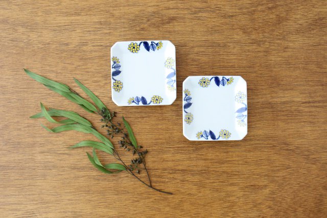 Square Plate Yellow Flower | Hasami Ware