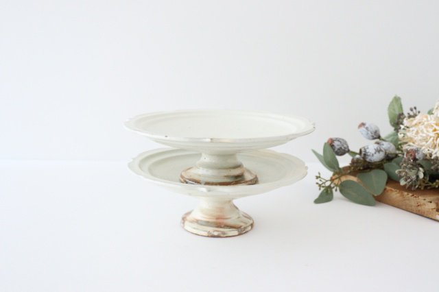 Furutani Seitosho Compote Footed Plate White L