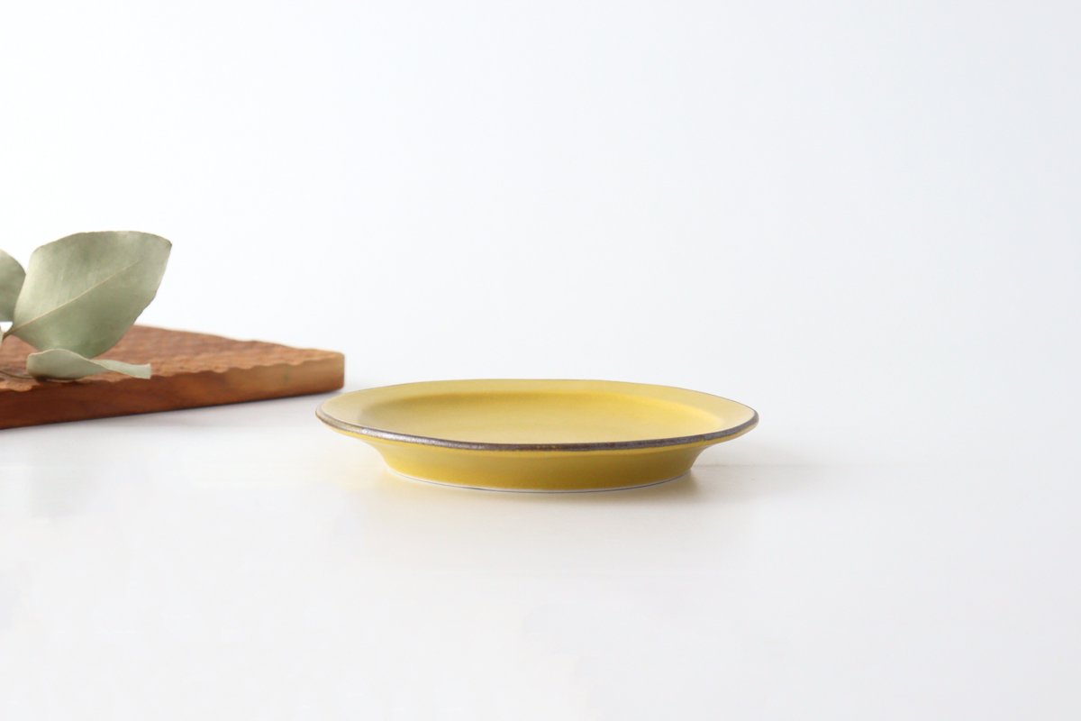 Serving plate mustard porcelain kei Mino ware