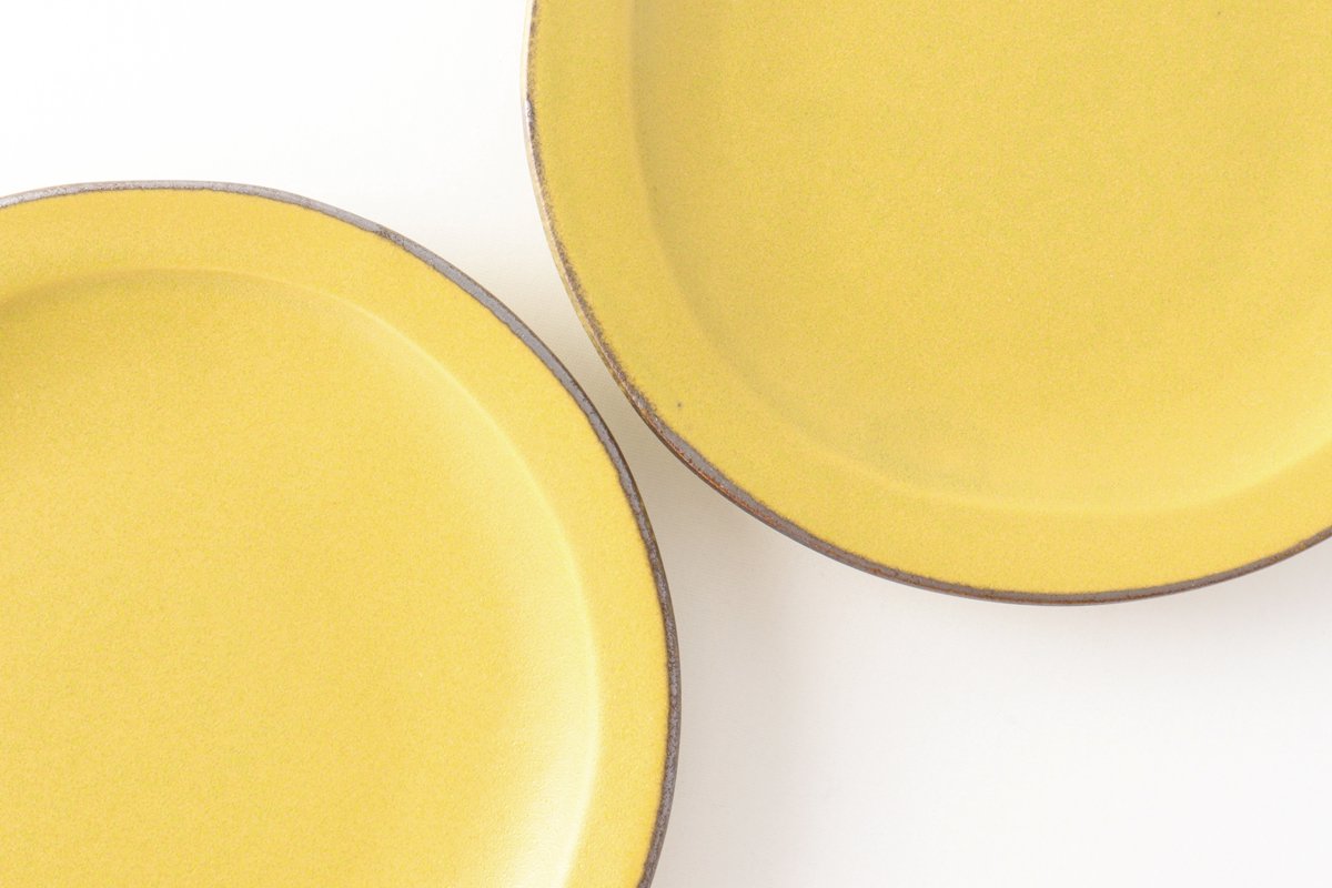 Serving plate mustard porcelain kei Mino ware