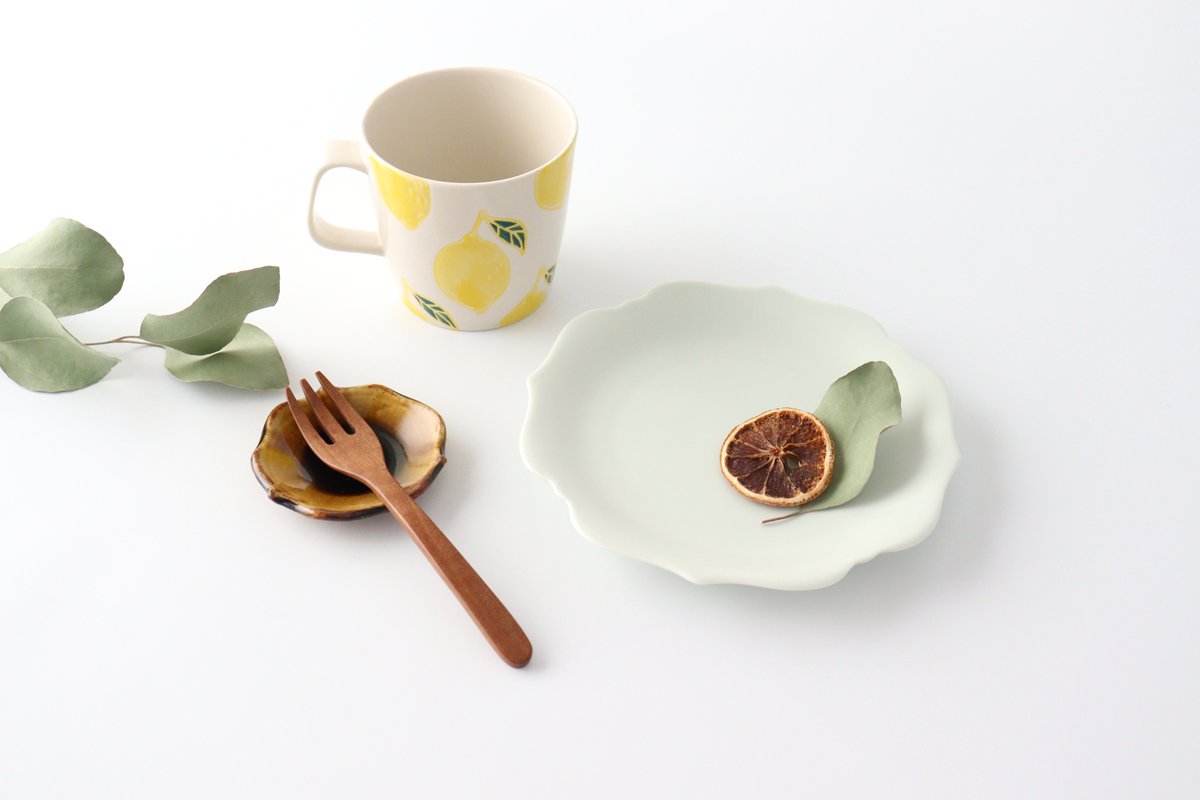 aoi Flower-shaped Pate Blue and White | Mino Ware