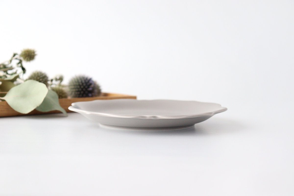 aoi Flower-shaped Plate Dark Ash | Mino Ware