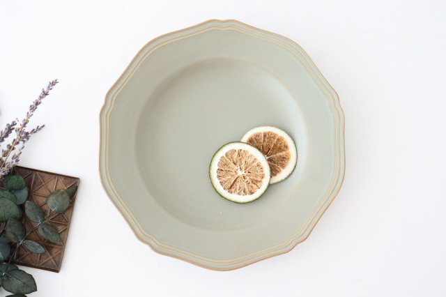 calme Flower Shaped Plate Matte | Hasami Ware